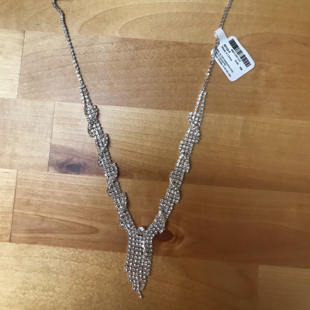 NWT Icing formal necklace